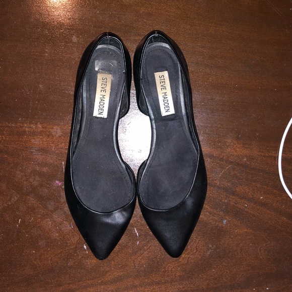 Steve Madden pointed toe flats - Picture 1 of 4